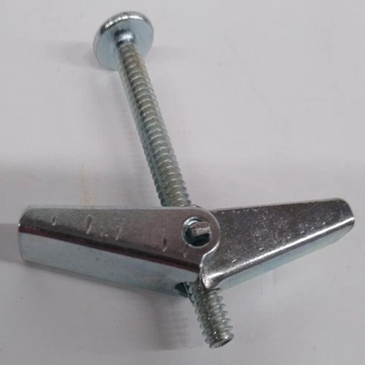( Lot of 30 ) Toggle Bolt 3/16" X 4" 90-95 lb. Capacity